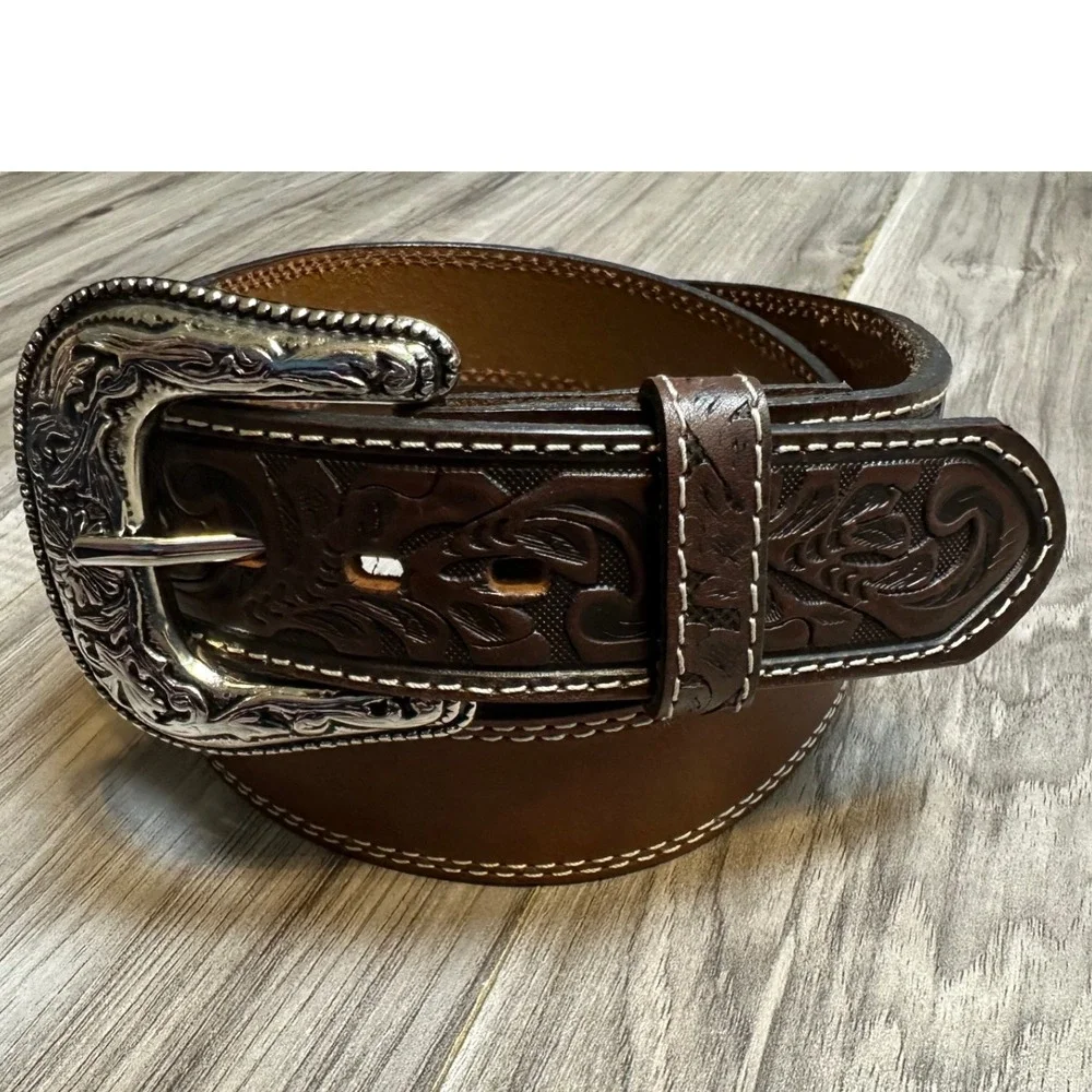 RedHead Ranch Mens Brown Tooled Leather Western Belt Silver Buckle Size 40